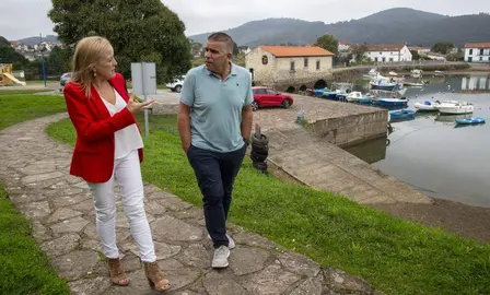 Las autoridades políticas en Argoños.