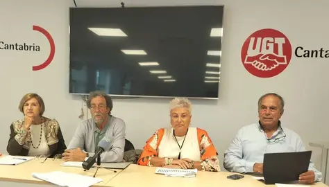 Representantes de la Plataforma en la rueda de prensa.