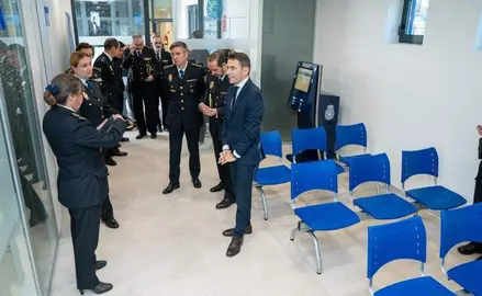 Un momento de la inauguración de las nuevas oficinas de la Policía Nacional.