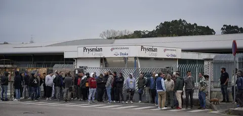 Plantilla de Prysmian en la protesta.