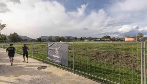 Terrenos en los que se construirán las 58 viviendas en Torrelavega.