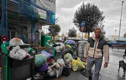 Montones de basura en Castilla-Hermida, en Santander.
