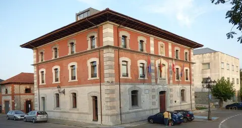 Ayuntamiento de Medio Cudeyo. R.A.