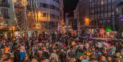 Alumbrado navideño en Torrelavega.