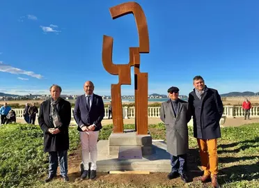 Inauguración del monumento a la Coral Portus Victoriae en su 50 aniversario.