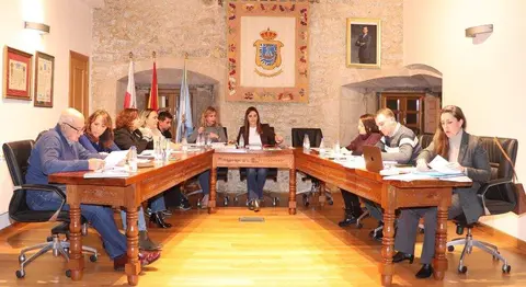 Pleno de San Vicente de la Barquera.