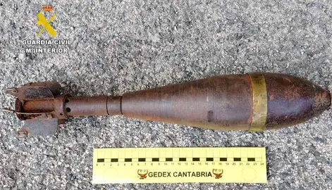 Granada de mortero destruida.