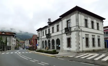Ayuntamiento de Ramales de la Victoria. R.A.