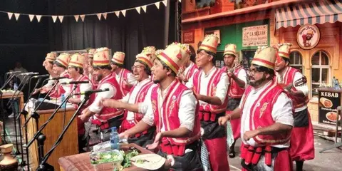 Artistas sobre el escenario. R.A.