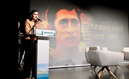La alcaldesa Gema Igual (PP) en el homenaje a Pedro Camus.