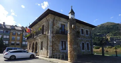 Ayuntamiento de Limpias. R.A.