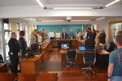 Minuto de silencio en el Pleno de Pi&eacute;lagos.