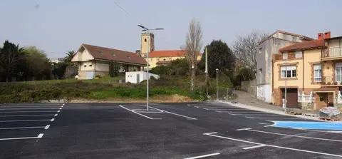 Nuevo aparcamiento en Liencres.