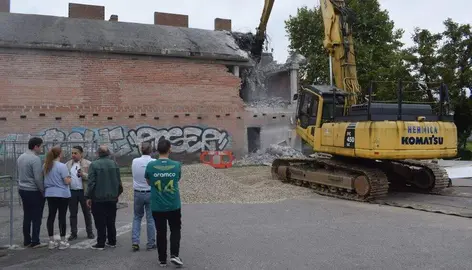 Obras de derribo del edificio.