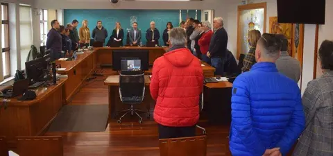 Minuto de silencio guardado en el Pleno de Pi&eacute;lagos.