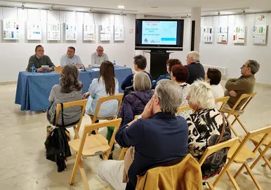 Presentaci&oacute;n de los relatos del Certamen en la Casa de Cultura.