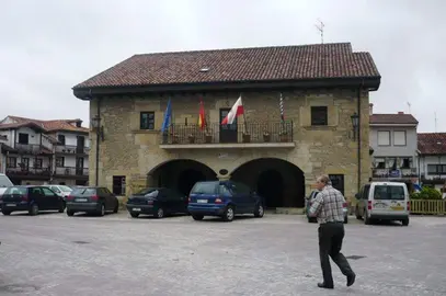 Ayuntamiento de Escalante. R.A.