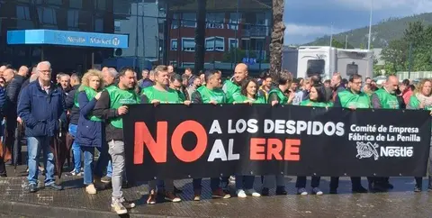 Movilizaci&oacute;n d elos trabajadores de la f&aacute;brica N&eacute;stle.