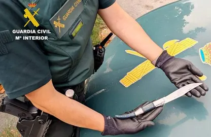 Navaja intervenida por los agentes.