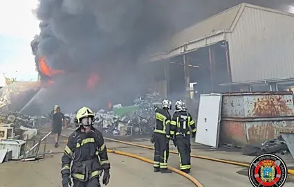 Incendio de la chaterr&iacute;a en El Astillero.