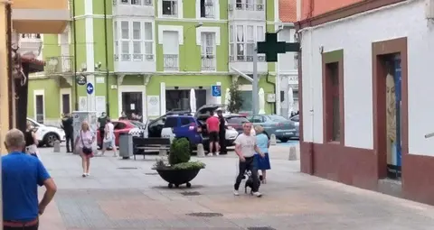 La Polic&iacute;a Local y la Guardia Civil interceptaron al joven en Santo&ntilde;a. R.A.