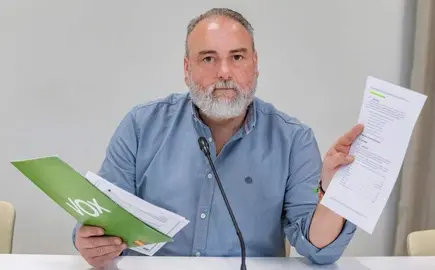 El portavoz de Vox, Roberto Corona.