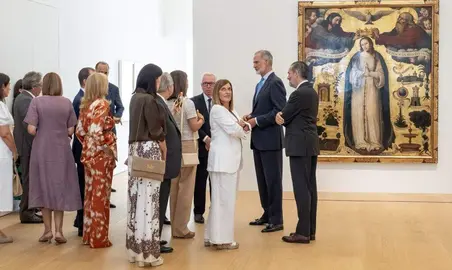 Inauguraci&oacute;n del Faro Santander por las autoridades pol&iacute;ticas y de la banca.