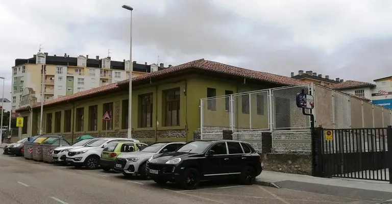 Centro Men&eacute;ndez Pelayo en Torrelavega. R.A.
