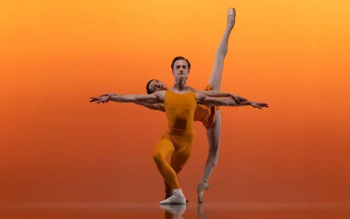 Un momento del espectáculo de ballet de London City.