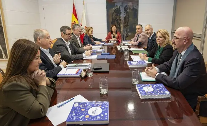 Miembros del Consejo de Gobierno.