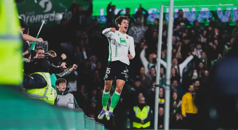 Sangalli celebró el gol.