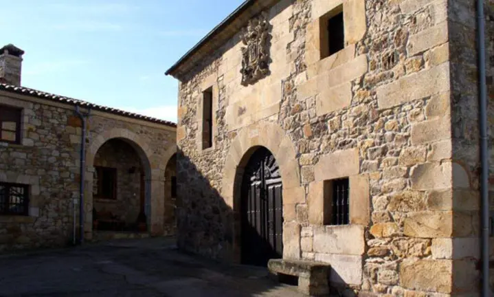 Casa del Intendente Riaño en Liérganes, Valles Pasiegos