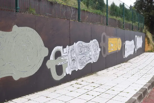 Mural por el 20 aniversario de la cueva de Los Visigodos.