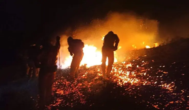 Un momento del incendio.