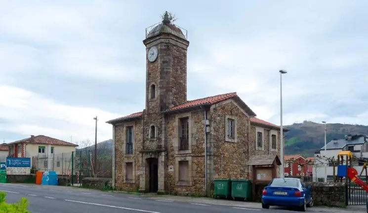 Torre del reloj de Pomaluengo. P&aacute;gina web del Ayuntamiento