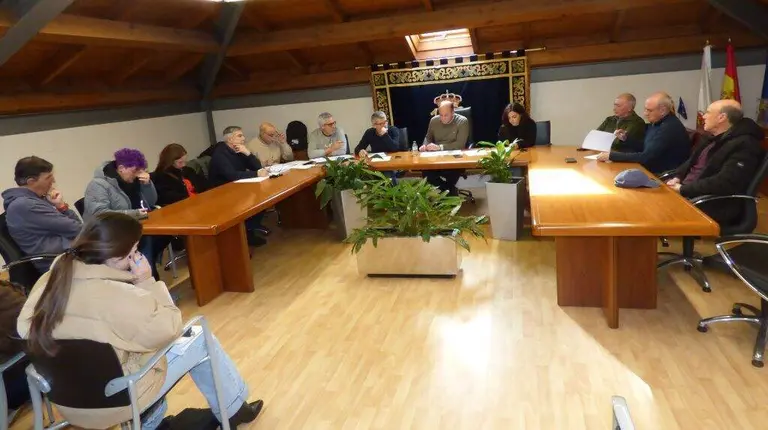 Los concejales en el Pleno de Voto. R.A: