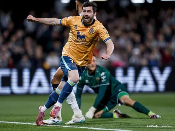 El Racing saca cuatro puntos al segundo clasificado.