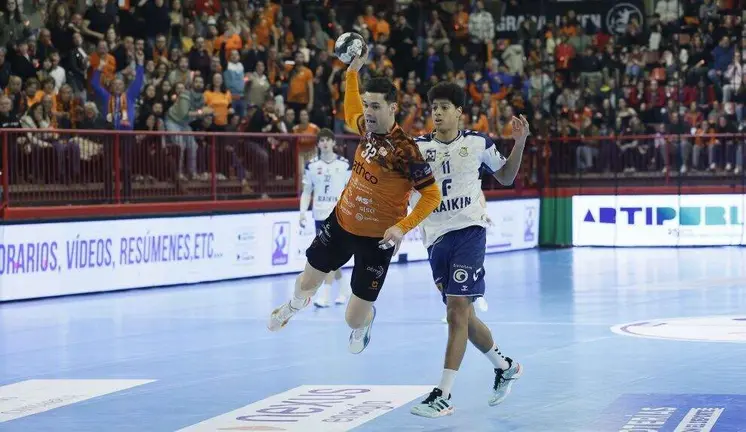 Un momento del encuentro con un resultados ajustado.