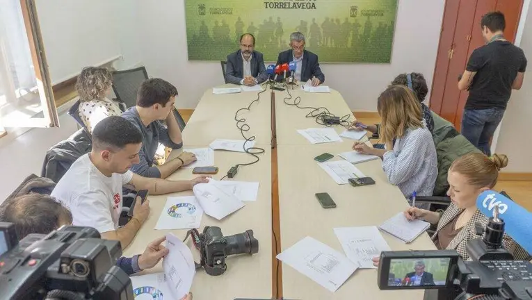 Presentaci&oacute;n del avance del presupuesto de Torrelavega para 2026.