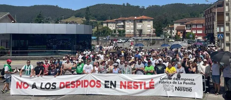 Concentraci&oacute;n de apoyo a la N&eacute;stle.