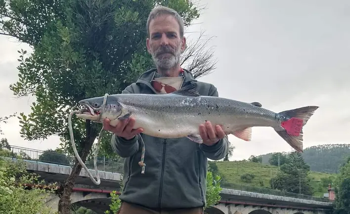 El pescador Alfonso Cano Llano.