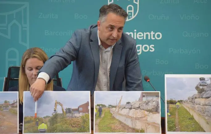 El alcalde Carlos Caram&eacute;s (PP) en el Pleno.