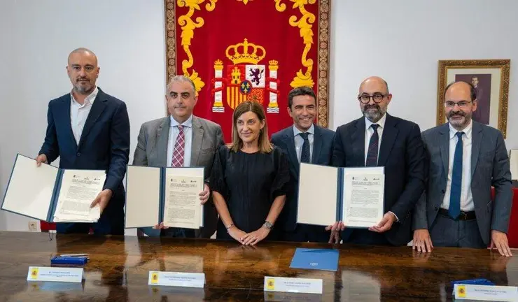 Firmado el convenio del soterramiento ferroviario en Torrelavega.