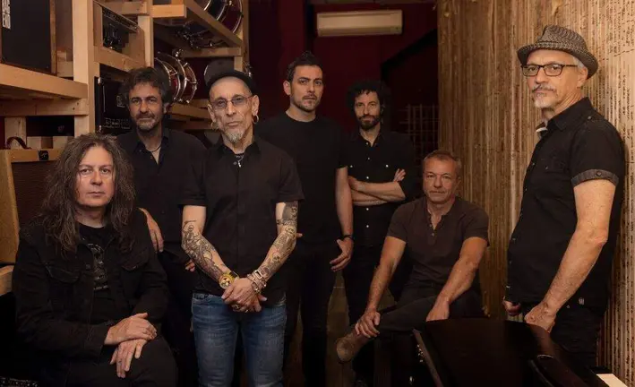 Fito y Fitipaldi.
