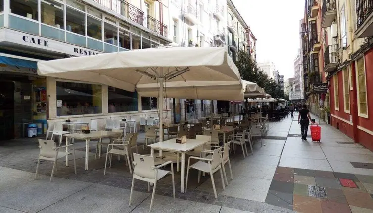 Establecimiento hostelero en Santander. R.A.