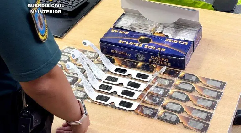 Gafas intervenidas por la Guardia Civil.