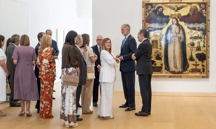 Inauguraci&oacute;n del Faro Santander por las autoridades pol&iacute;ticas y de la banca.