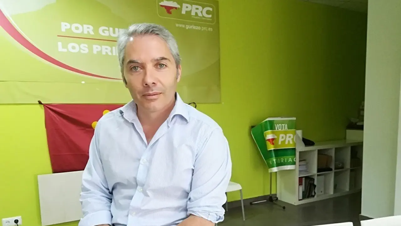 El portavoz del PRC y exalcalde de Guriezo, &Aacute;ngel Llano.
