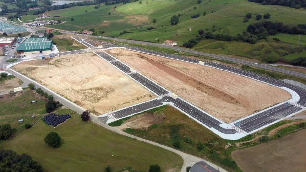 Terreno donde se ubicar&aacute; la empresa en Val de San Vicente.