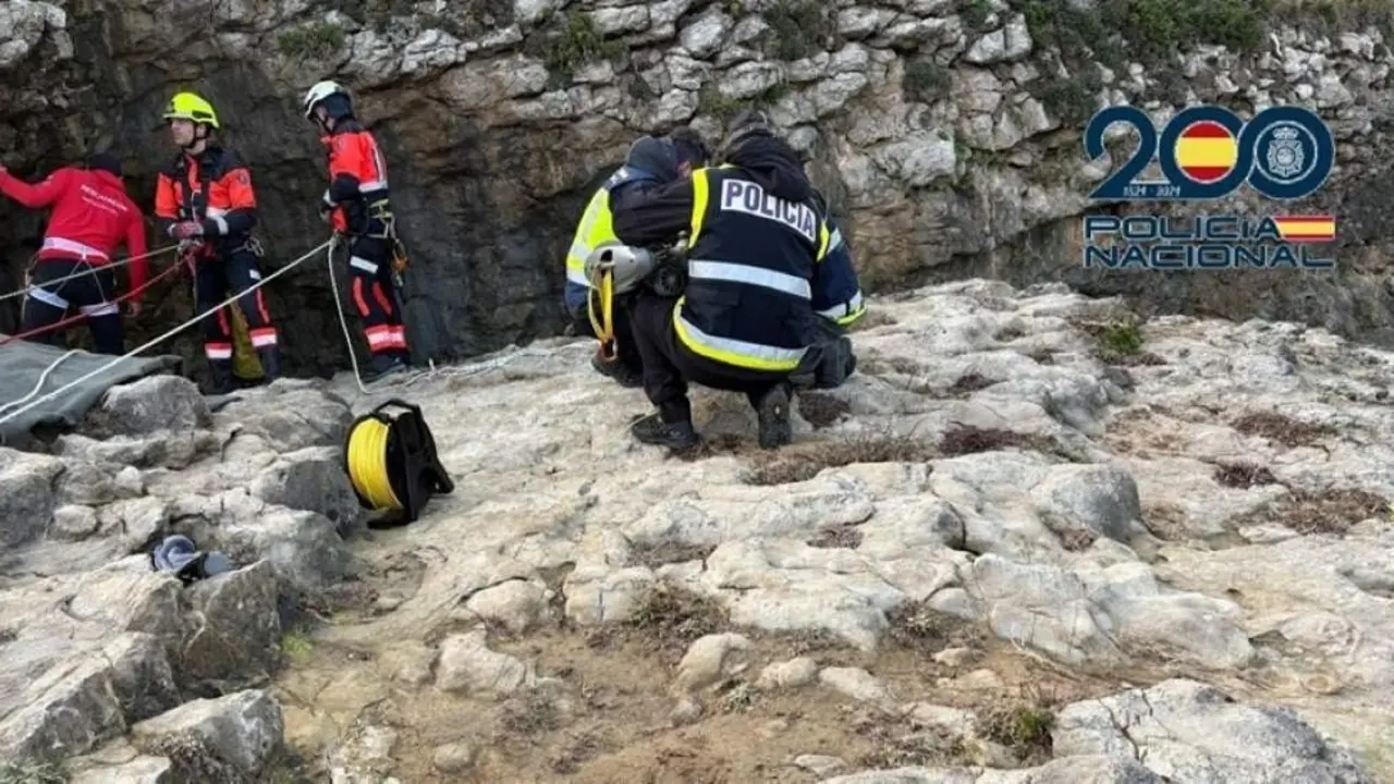 labores de b&uacute;squeda del cuerpo de la desaparecida.